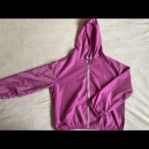 Ups and downs wind breaker